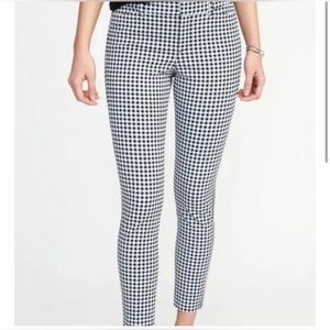 Size 10 Old Navy High Waisted Pixie Skinny Ankle Pants Navy and White Gingham
